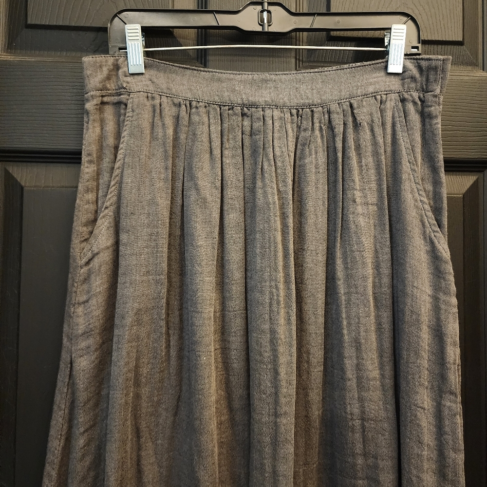 Elegant Gray Maxi Skirt - Picture 4 of 13